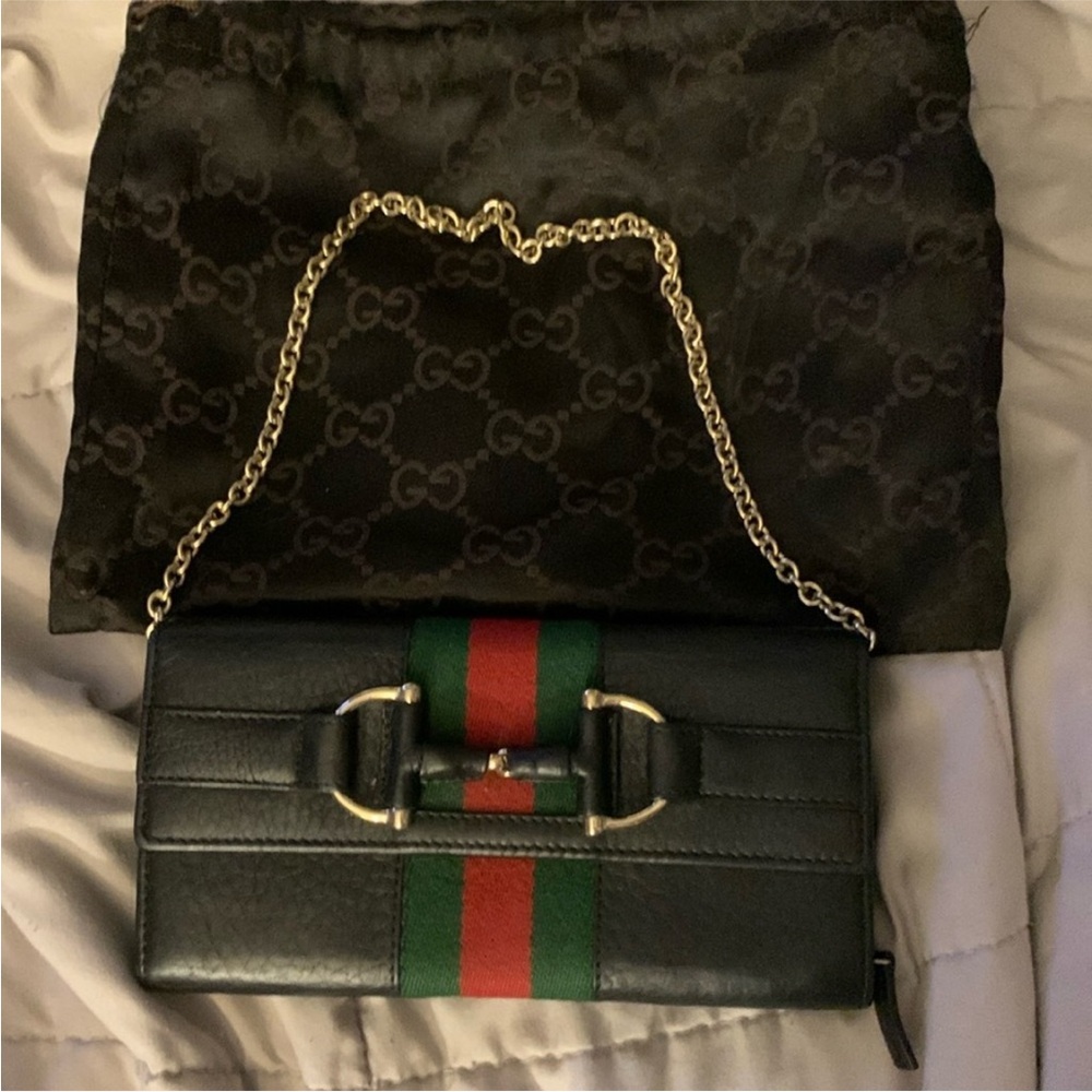 Gucci wallet on a chain